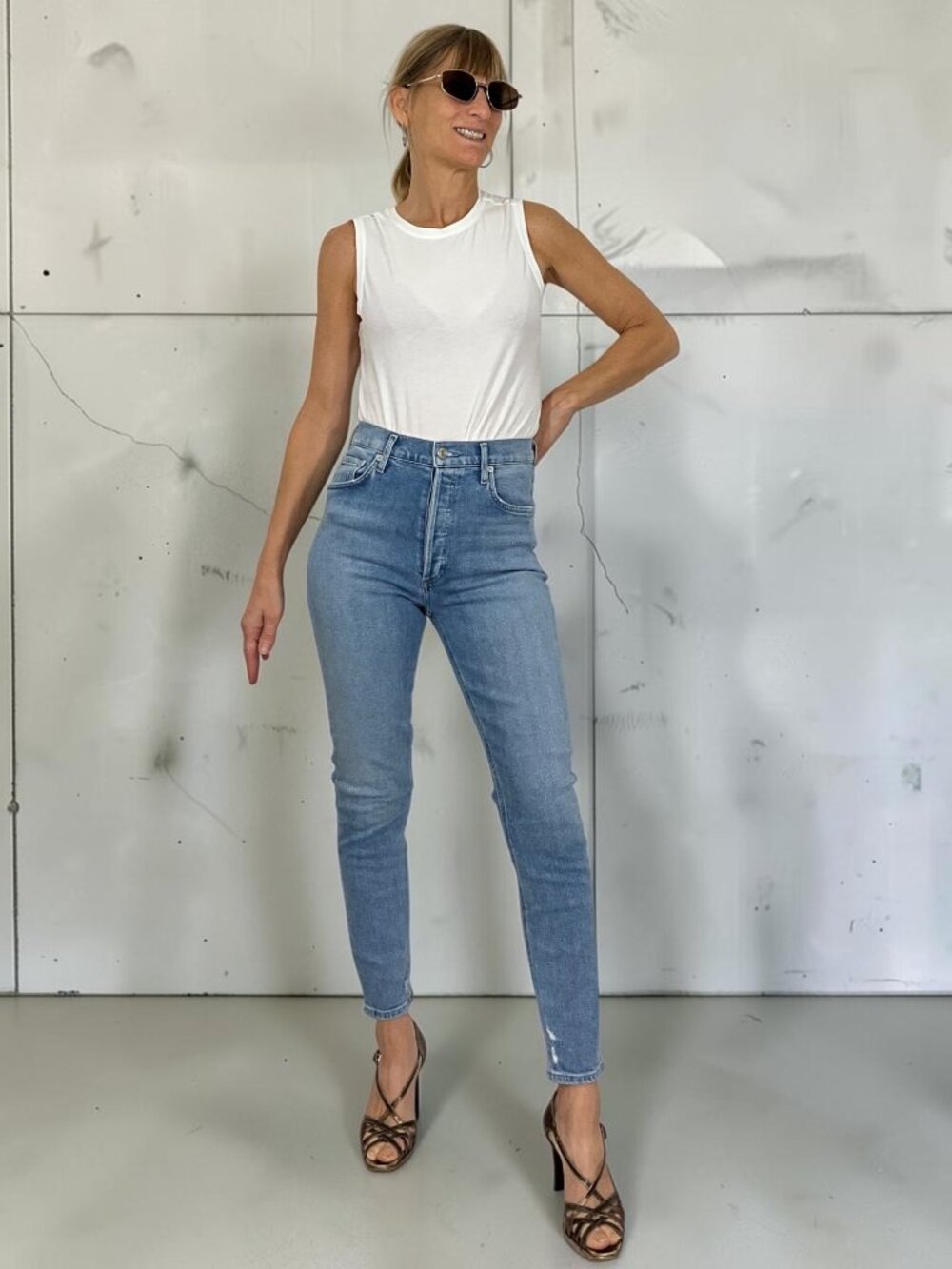 AGOLDE Nico High Rise Slim Fit Jean 25 Embark Distressed
